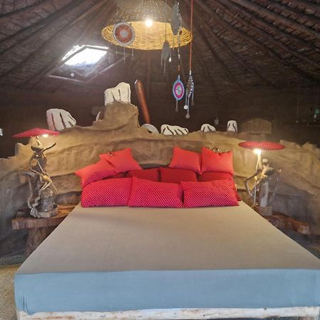 Original Maasai Lodge - Africa Amini Life Engare Nanyuki Exterior photo