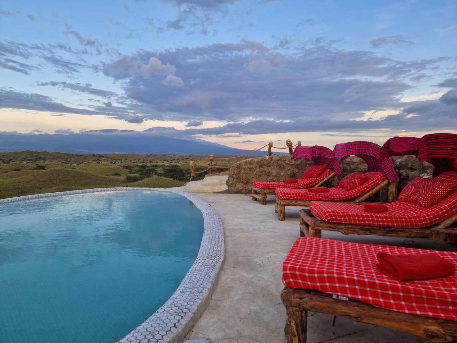 Original Maasai Lodge - Africa Amini Life Engare Nanyuki Exterior photo
